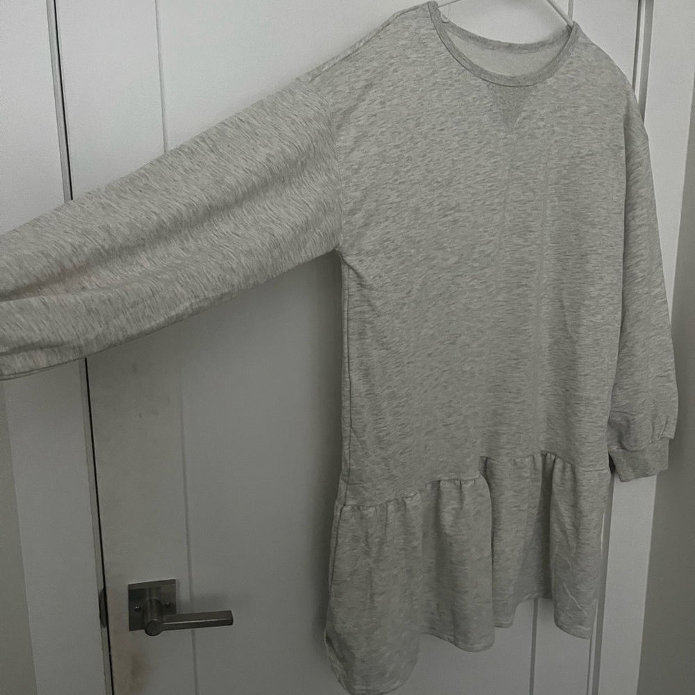 Sweatshirt dress